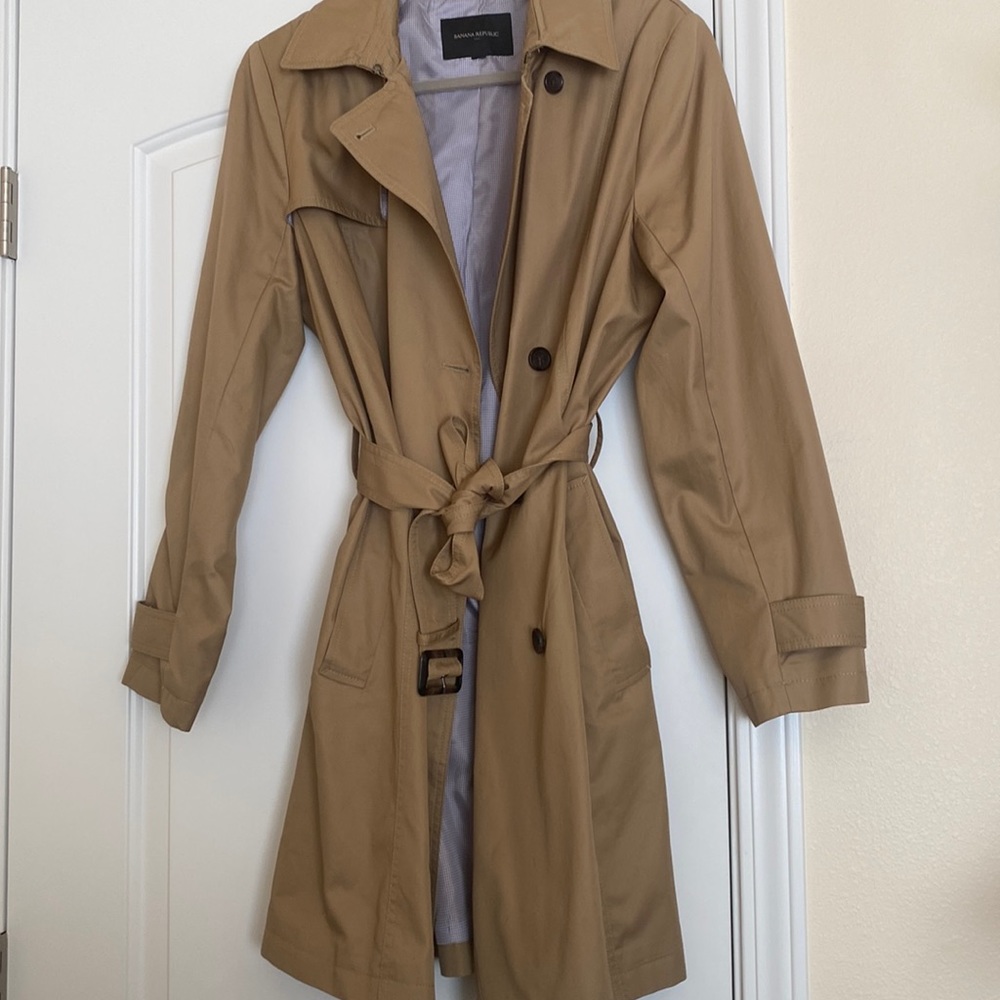 Banana Republic beige/khaki coat.